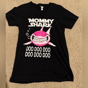 Mommy shark shirt